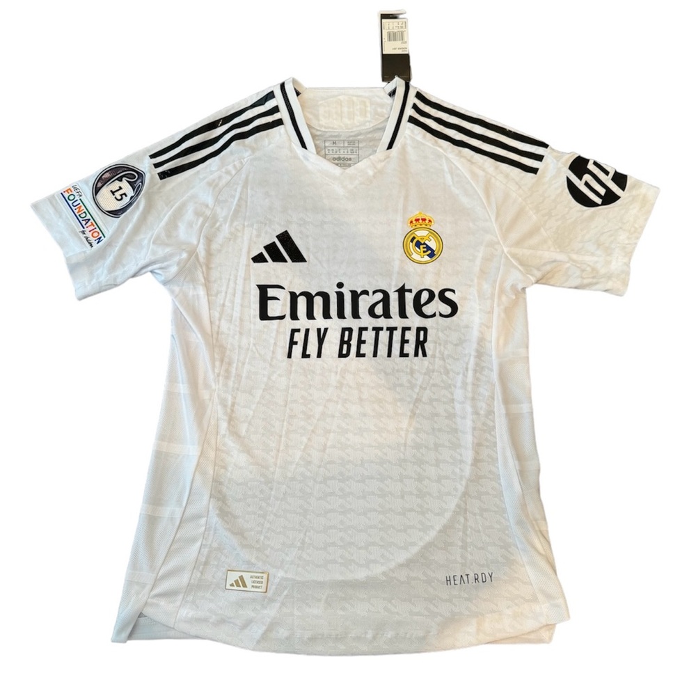 Real Madrid 24/25 home jersey (M,XL)